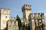Europe, italy, italian, northern, northern italy, lombardy, brescia, sirmione, garda, lake garda, lake, lakes, architecture, castle, castles, scaliger, scaliger castle, fort, forts, fortress, fortresses.