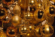 Europe, germany, german, bavaria, munich, market, markets, market stall, market stalls, christmas, christmas scene, christmas scenes, decoration, decorations, christmas decoration, christmas decorations, ball, balls, FF25,