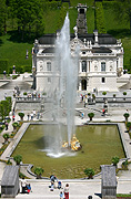 Europe, germany, bavaria, linderhof, linderhof castle, architecture, castle, castles, ludwig, king ludwig, fountain, fountains, gold fountain, gold.
