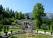 Europe, germany, bavaria, linderhof, linderhof castle, architecture, castle, castles, ludwig, king ludwig, temple, temples, gold, statue, statues, pond, ponds, garden pond, garden ponds, mountain, mountains.