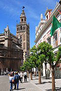 Spain, seville, spanish, architecture, cathedral, cathedrals, seville cathedral, cathedral of seville, cathedral of sevilla, people, FF25,