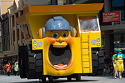 Australia, sa, south australia, adelaide, entertainment, festival, festivals, pageant, pageants, christmas, christmas scene, christmas scenes, toby, truck, trucks.