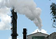 Australia, New South Wales, Yamba, clarence, clarence river, Harwood, Harwood Refinery, Harwood Sugar mill, Harwood sugar refinery, sugar, sugar cane, sugar refinery, sugar refineries, sugar mill, sugar mills, mill, mills, csr, csr limited, edward knox, smoke, smoke stack, smoke stacks, pollution, air, air pollution, pollute, pollutes, polluting, chimney, chimneys.