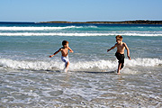Australia, SA, South Australia, Kangaroo Island, Island, islands, bay, bays, vivonne, vivonne bay, coast, coasts, coastal, coastline, coastlines, child, children, boy, boys, surf, wave, waves.