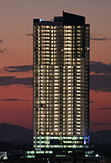 Australia, qld, queensland, gold coast, architecture, highrise, high-rise, high rise, skyscraper, skyscrapers, high-rise, high-rise building, high-rise buildings, building, buildings, apartment, apartments, condo, condos, condominium, condominiums, flat, flats, industry, construction, construction industry, building industry, construction site, constructions sites, building site, building sites.