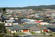 Australia, qld, queensland, gold coast, pacific pines, industry, construction, construction industry, building industry, construction site, constructions sites, building site, building sites, house, houses, housing, roof, roofs, rooves.