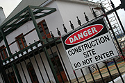 Australia, New South Wales, sign, signs, fence, fences, danger, danger sign, danger signs, keep out, keep out sign, keep out signs, warning, warning sign, warning signs, tenterfield, industry, construction, construction industry, building industry, construction site, constructions sites, building site, building sites, house, houses, housing.