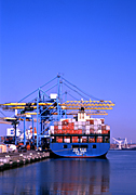 France, havre, le havre, normandy, port, ports, seine, river seine, english channel, river, rivers, crane, cranes, machinery, transport, transportation, vehicle, vehicles, hyundai, federal, hyundai federal, ship, ships, shipping, vessel, vessels, container, containers, container ship, container ships, containerization, cargo, cargo ship, cargo ships, harbour, harbours, container, containers, shipping container, shipping containers, box, boxes, dock, docks, docked, dockyard, dockyards, AB67,