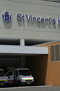 Australia, nsw, sydney, darlinghurst, hospital, hospitals, st vincents hospital, saint vincent hospital, emergency, emergencies, vehicle, vehicles, transport, transportation, vehicle, vehicles, health, ambulance, ambulances.