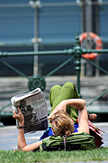 Australia, nsw, sydney, new South Wales, people, woman, women, female, females, read, reads, reading, newspaper, newspapers, paper, media, communication.