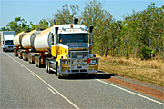 Australia, transport, transportation, vehicle, vehicles, heavy vehicle, heavy vehicles, truck, trucks, road train, road trains, roadtrain, roadtrains, sign, signs.