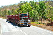 Australia, transport, transportation, vehicle, vehicles, heavy vehicle, heavy vehicles, truck, trucks, road train, road trains, roadtrain, roadtrains, sign, signs, road, roads, sealed, sealed road, sealed roads, tree, trees, outback, australian outback, outback australia.