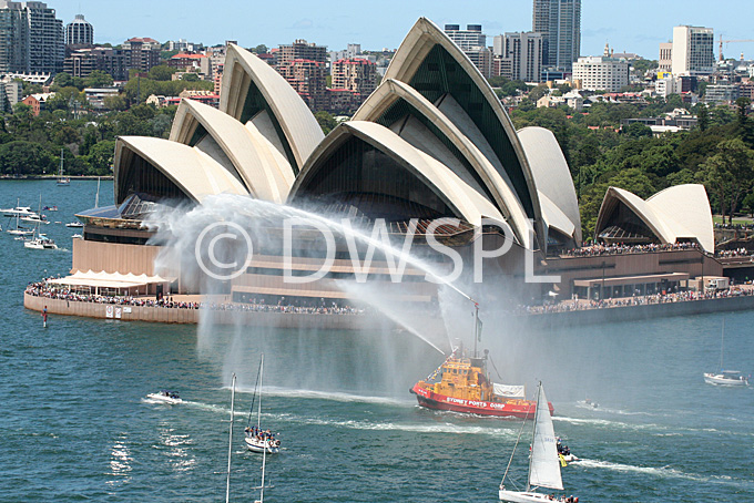 stock photo image: Australia, New South Wales, sydney, Australia Day, Celebration, Celebrations, Australia day celebrations, boat, boats, boating, opera house, sydney opera house, opera house, harbour, harbours, sydney harbour.