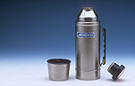 Flask, Flasks, thermos, thermoses, thermos flask, thermos flask, vacuum flask, vacuum flasks, vacuum container, vacuum containers, metal, drink flask, drink flasks, cup, cups, container, containers, metal container, metal containers, Royalty Free Image