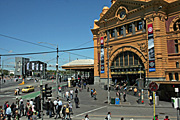 Australia, Victoria, Vic, architecture, arch, arches, archway, archways, Melbourne, Flinders Street, Flinders Street Station, Flinders Street Railway Station, Rail, transport, transportation, vehicle, vehicles, railway station, railway stations, rail, station, stations, pedestrian, pedestrians.