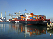 France, havre, le havre, normandy, port, ports, seine, river seine, english channel, river, rivers, crane, cranes, machinery, transport, transportation, vehicle, vehicles, ship, ships, shipping, vessel, vessels, container, containers, container ship, container ships, containerization, cargo, cargo ship, cargo ships, harbour, harbours, container, containers, shipping container, shipping containers, box, boxes, dock, docks, docked, dockyard, dockyards, AB67,
