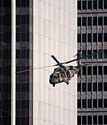 Australia, New South Wales, sydney, transport, transportation, vehicle, vehicles, aviation, helicopter, helicopters, chopper, choppers, skyscraper, skyscrapers, highrise, high-rise, high-rise building, high-rise buildings, armed forces, army, australian, australian army, blackhawk, blackhawk helicopter, blackhawk helicopters.