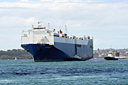 Australia, New South Wales, sydney, transport, ship, ships, shipping, freighter, freighters, harbour, harbours, sydney harbour bridge, car, cars, vehicle, vehicles, freighter, freighters.