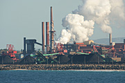 Australia, New South Wales, coal, wollongong, port, ports, kembla, port kemba, industry, smoke, pollution, pollute, pollutes, polluting, chimney, chimneys, factory, factories.