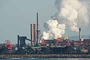 Australia, New South Wales, coal, wollongong, port, ports, kembla, port kemba, industry, smoke, pollution, pollute, pollutes, polluting, chimney, chimneys, factory, factories.