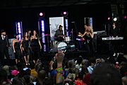 Australia, New South Wales, sydney, sing, sings, singing, singer, singers, entertainment, martin place, delta goodrem, personality, personalities, crowd, crowds, woman, women, female, females, occupation, occupatons.