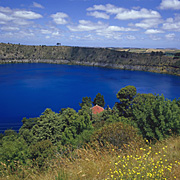 Australia, sa, south australia, mount gambier, lake, lakes, blue, blue lake, blue lakes, water, crater, craters, volcano, volcanoes.