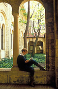 People, education, student, students, pupil, pupils, female, females, woman, women, university, universities, wa, western australia, pillar, pillars, column, columns, arch, arches, archway, archways, book, books, read, reads, reading, DFF.