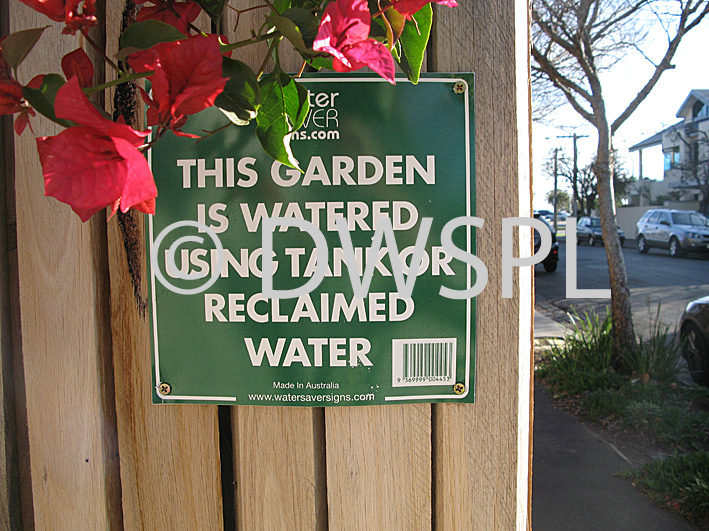 stock photo image: Australia, vic, victoria, water, sign, signs.