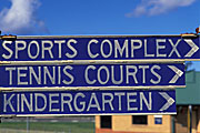 Sign, signs, parking, tennis, tennis court, tennis courts, kindergarten, kindergartens, sport.