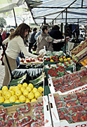 Market, markets, fruit, shop, shopping, market stall, market stalls, crowd, crowds, Australia, Sport pictures, Sports, balloon images, hot air balloons