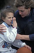 People, parent, parents, parenthood, mother, mothers, daughter, daughters, child, children, girl, girls, woman, women, family, families, female, females, asthma, asthmatic, asthmatics, health, medical, medicine, medicines, Australia, Sport pictures, Sports, balloon images, hot air balloons