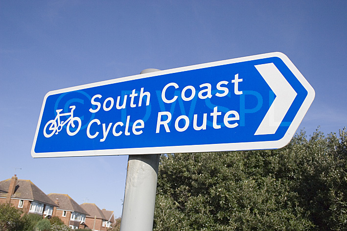stock photo image: Sign, signs, cycle, cycles, bicycle, bicycles, bike, bikes, arrow, arrows, Australia, Sport pictures, Sports, balloon images, hot air balloons