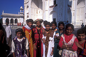 India, aurangabad, bibika, bibika maqbara, maqbabara, people, child, children, mausoleum, mausoleums, aurangzeb, emperor, emperors, emperor aurangzeb.