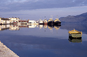 Greece, Europe, Southern Aegean, Southern Aegean region, kefallonia, Kefalonia, Cephalonia, ionian, ionian islands, eptanese islands, boat, boats, boating, watercraft, row boat, row boats, rowboat, rowboats, rowingboat, rowingboats, rowing boat, rowing boats, mooring, moorings, dock, docks, moored boat, moored boats, kefalonia, cephalonia.