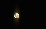 Moon, moons, the moon, circle, circles, moonrise, moonrises, sky, skies, sky scene, sky scenes, planet, planets, terrestrial planet, night, nights, nightime, nightimes.