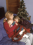 Mother, Mothers, people, woman, Women, people, child, children, baby, babies, sibling, siblings, parent, parents, parenting, parenthood, mother and child, mother and children, mothers with children, christmas, christmas time, christmas scene, christmas scenes, christmas tree, christmas trees, AM04,