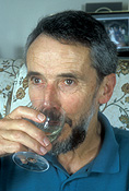 People, man, men, male, males, wine, wine glass, wine glasses, glass of wine, glasses of wine, drink, drinks, drinking, alcohol, beard, beards, social issues, social problem, social problems, Australia, Sport pictures, Sports, balloon images, hot air balloons