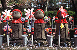 Asia, japan, tokyo, doll, dolls, temple, temples, zojo-ji temple, zojo-ji, statue, statues, doll statue, doll statues.