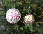 Christmas, christmas scene, christmas scenes, christmas tree, christmas trees, christmas decoration, christmas decorations, bauble, baubles, christmas bauble, christmas baubles, PINE TREE, PINE TREES.
