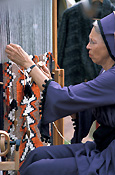 People, woman, women, female, females, craft, crafts, weave, weaves, weaving, loom, looms, sa, south australia, australia.