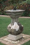 Garden, gardens, Sundial, sundials, clock, clocks, early clock, early clocks, early time piece, early time pieces, time, timekeeping, time keeping.