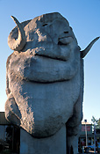 Australia, New South Wales, goulburn, great dividing range, big thing, big things, merino, merinos, sheep, merino sheep, horn, horns, big merino.