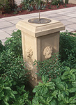 Garden, gardens, Sundial, sundials, clock, clocks, early clock, early clocks, early time piece, early time pieces, time, timekeeping, time keeping.