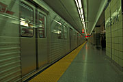 Canada, transport, transportation, vehicle, vehicles, train, trains, train station, train stations, railway station, railway stations, platform, platforms, platform station, platform stations, railway station platform, railway station platforms, FF25,