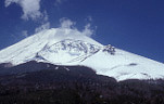 Asia, japan, mountain, mountains, mountain range, mountain ranges, winter, winter scene, winter scenes, snow, cold, coldness, snow scene, snow scenes, fuji, mount fuji, cloud, clouds.