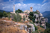 Spain, costa dorada, road, roads, sealed road, sealed roads, jeep, jeeps, four-wheel drive, four-wheel drives, 4wd, 4wds, serra de montsant, FF25,