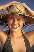 People, woman, women, female, females, hat, hats, smile, smiles, smiling, happy, happiness, Australia, Sport pictures, Sports, balloon images, hot air balloons