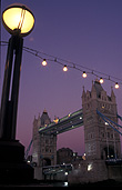 Europe, Western Europe, UK, Britain, British Isles, England, United Kingdom, Great Britain, bridge, bridges, tower bridge, lamp, lamps, street lamp, street lamps, electric, electricity, FF25,