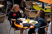 USA, America, United States, United States of America, New York, New York city, rockefeller, rockefeller centre, rockefeller plaza, plaza, plazas, manhattan, people, john d rockeffer, restaurant, restaurants, woman, women, female, females, FF25,