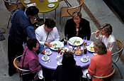 USA, America, United States, United States of America, New York, New York city, rockefeller, rockefeller centre, rockefeller plaza, plaza, plazas, manhattan, people, john d rockeffer, restaurant, restaurants, waiter, waiters, table, tables, woman, women, female, females, FF25,